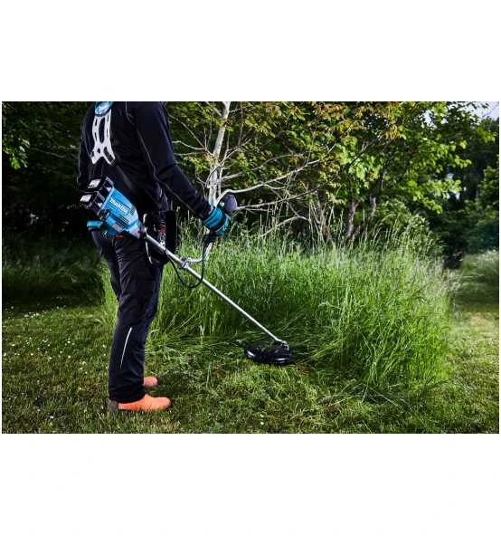 Makita Akku-Freischneider 2x18V, 1.000 W, 43 Cm, Inkl. Zubehör 15 Makita Akku-Freischneider 2x18V, 1.000 W, 43 Cm, Inkl. Zubehör – Bild 15